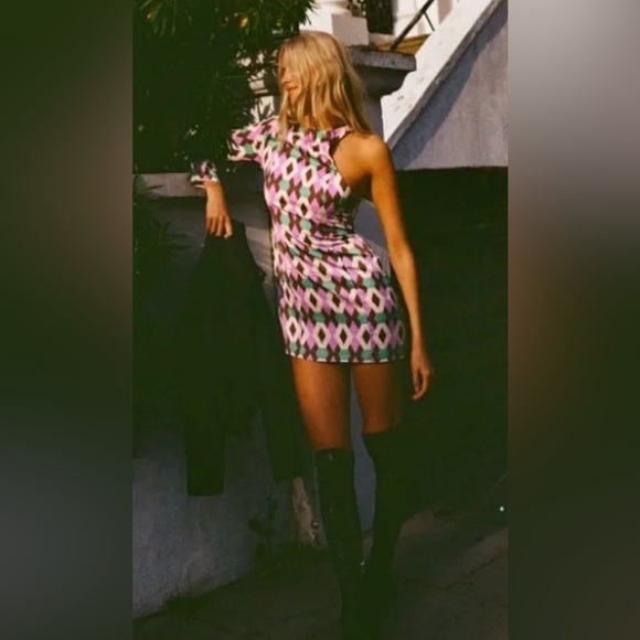 Zara Dresses & Skirts - NWT Zara Women’s Large Satin Effect Mini Dress One Shoulder Pink Blogger Fav L